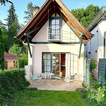 Atelierhaus Beckmann ゲンゲンバッハ